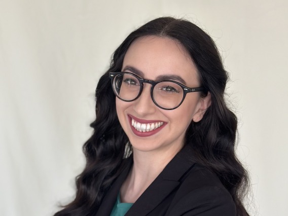 Jackie Spicer Headshot